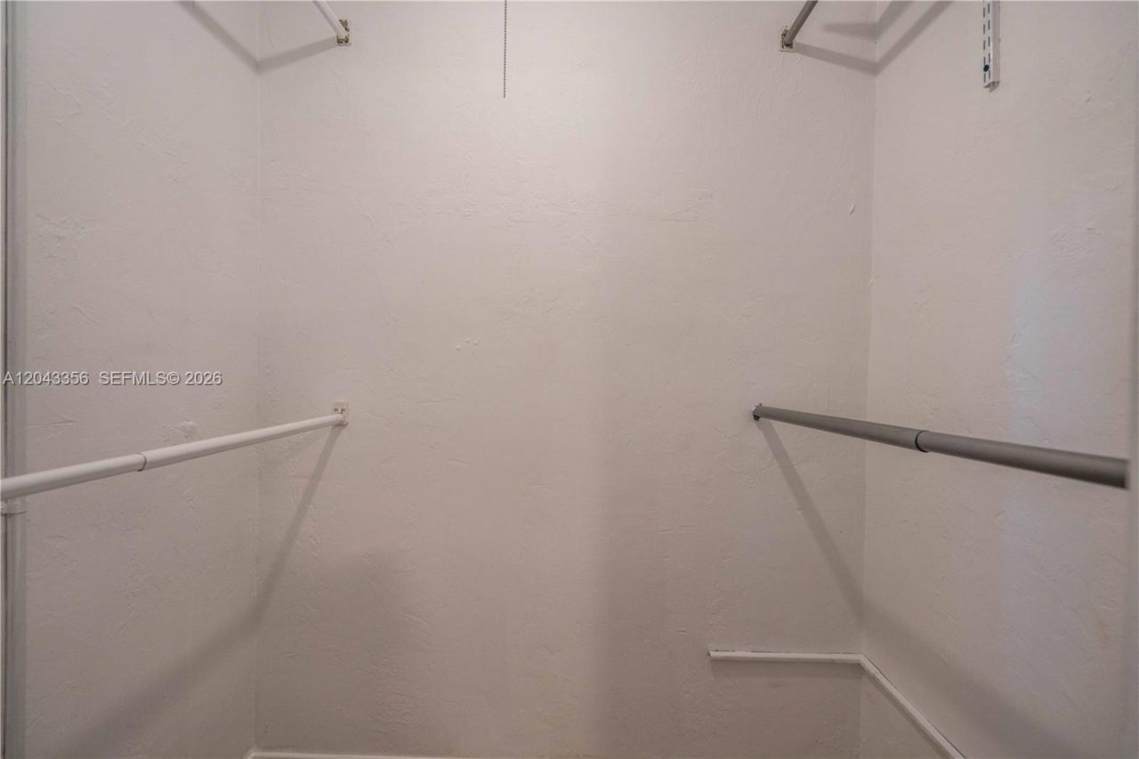 3265 Virginia St , Unit 11, Miami, FL 33133 Photo