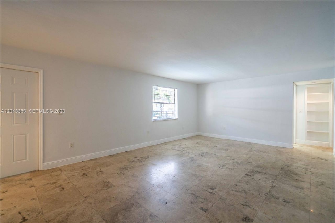 3265 Virginia St , Unit 11, Miami, FL 33133 Photo