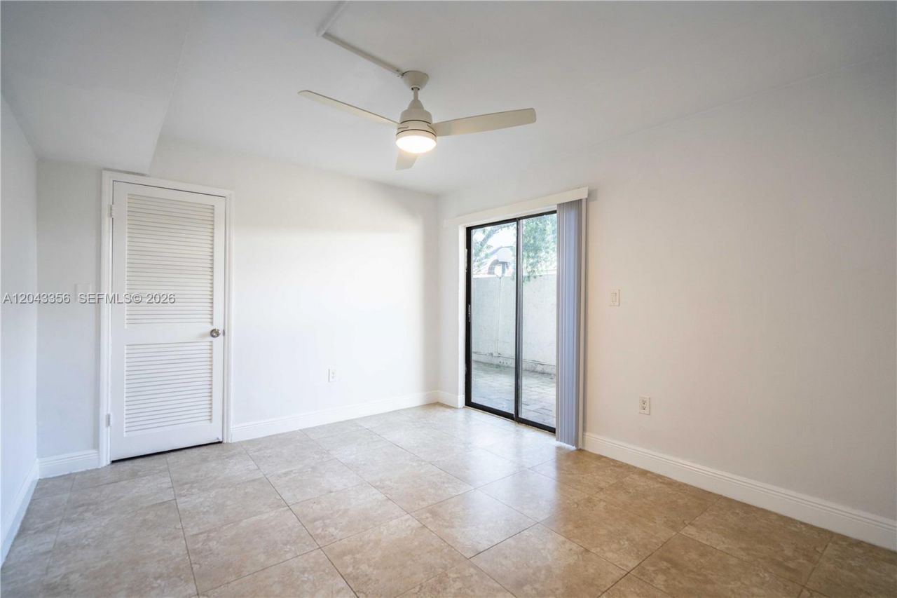 3265 Virginia St , Unit 11, Miami, FL 33133 Photo