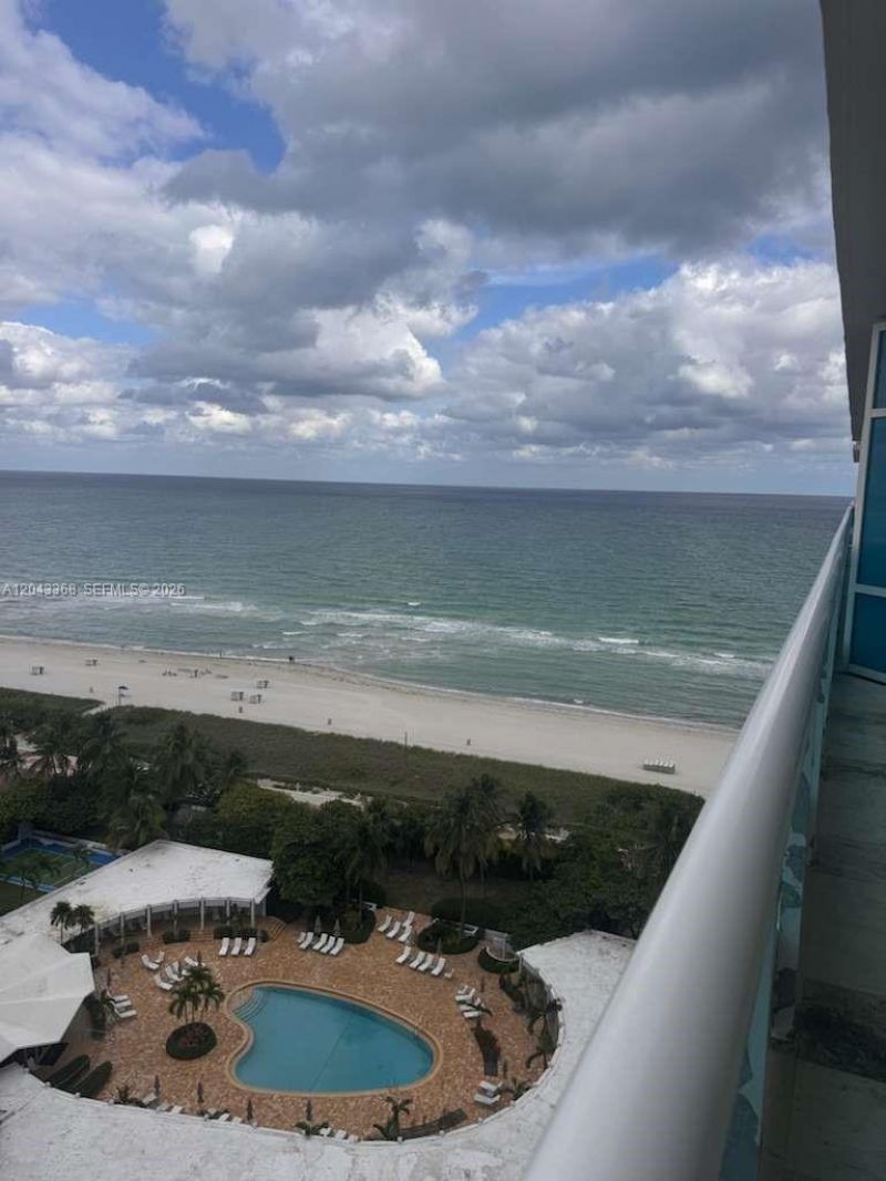 5025 Collins Ave , Unit 1602, Miami Beach, FL 33140 Photo