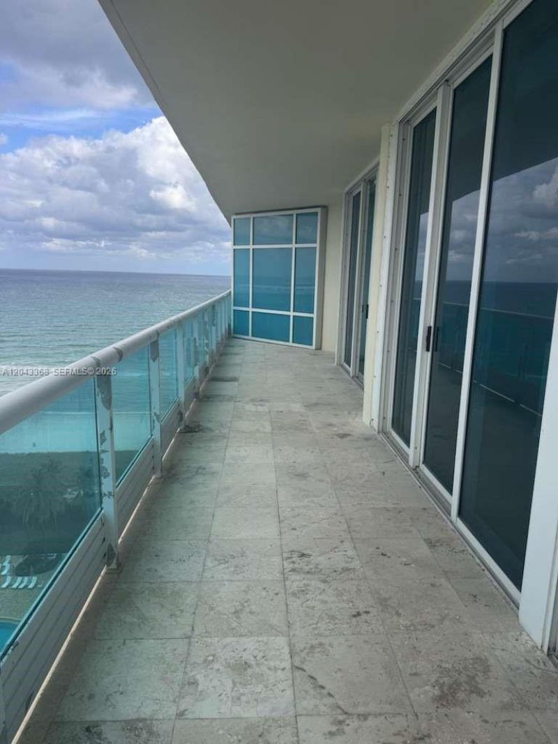 5025 Collins Ave , Unit 1602, Miami Beach, FL 33140 Photo