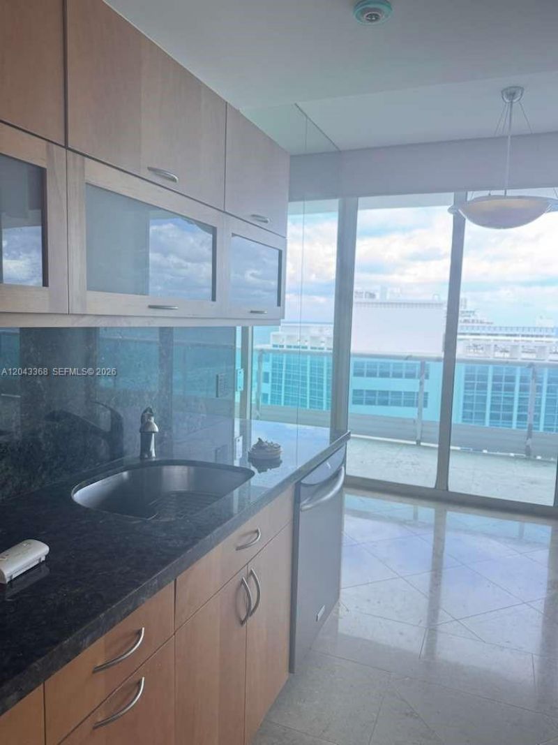 5025 Collins Ave , Unit 1602, Miami Beach, FL 33140 Photo