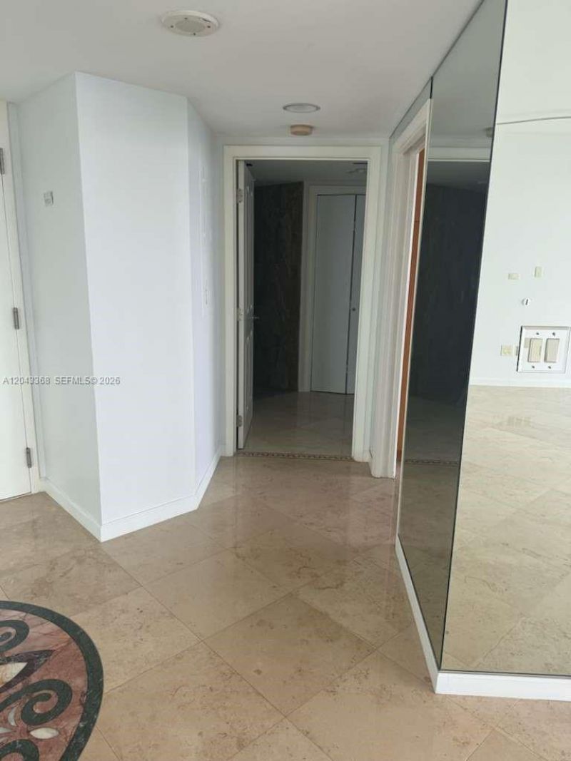 5025 Collins Ave , Unit 1602, Miami Beach, FL 33140 Photo