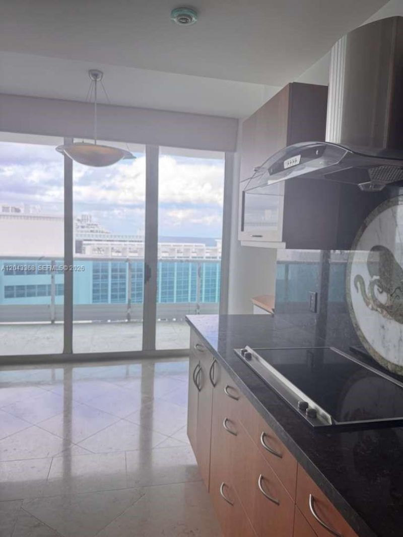 5025 Collins Ave , Unit 1602, Miami Beach, FL 33140 Photo