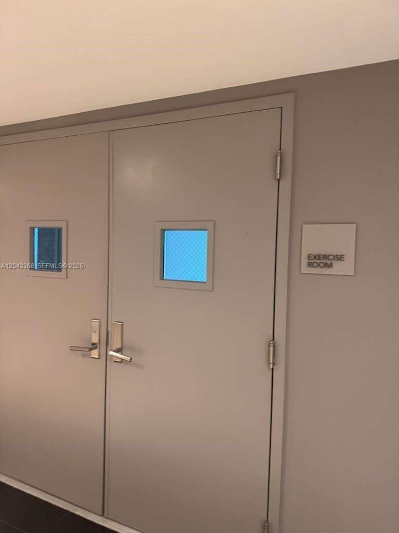 5025 Collins Ave , Unit 1602, Miami Beach, FL 33140 Photo