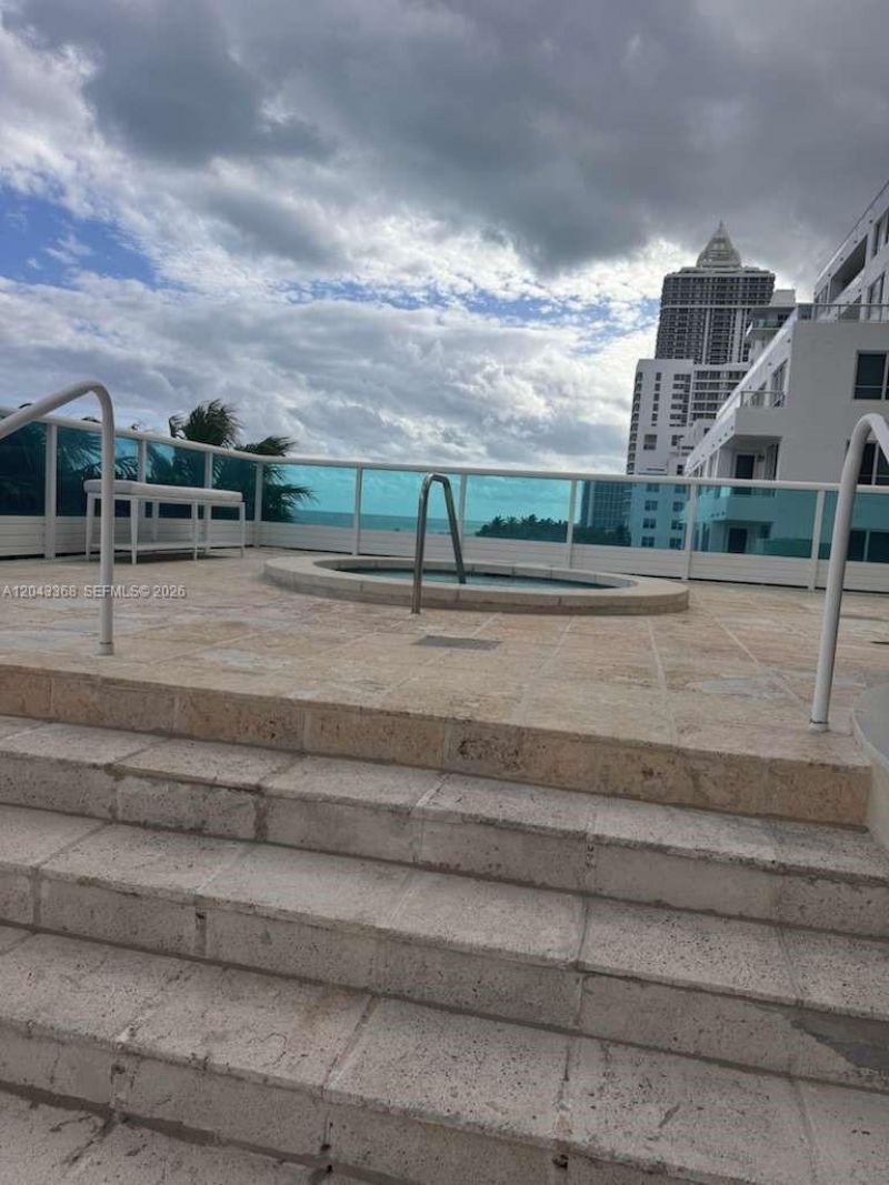5025 Collins Ave , Unit 1602, Miami Beach, FL 33140 Photo