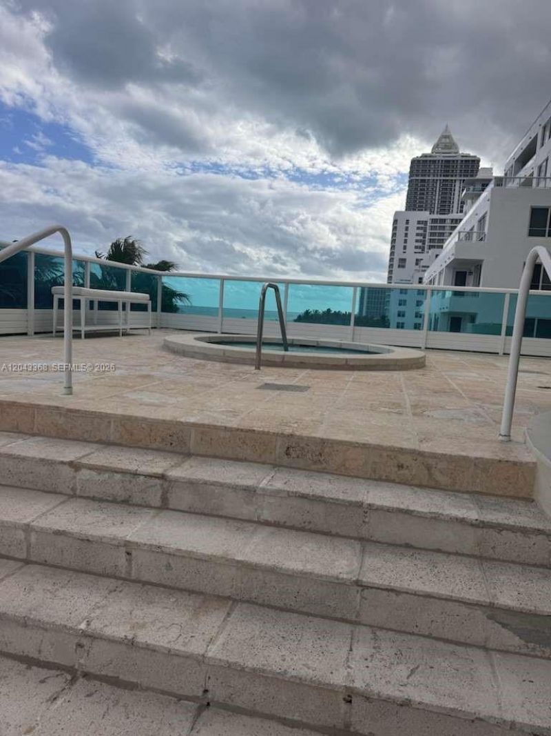 5025 Collins Ave , Unit 1602, Miami Beach, FL 33140 Photo