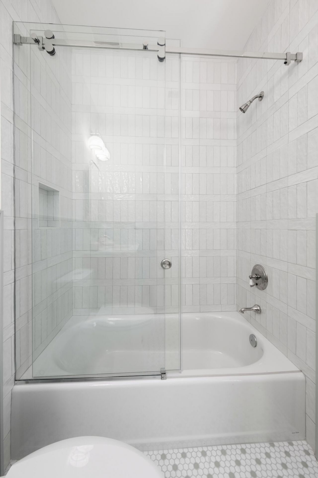 1403 Elfe Street Photo 28