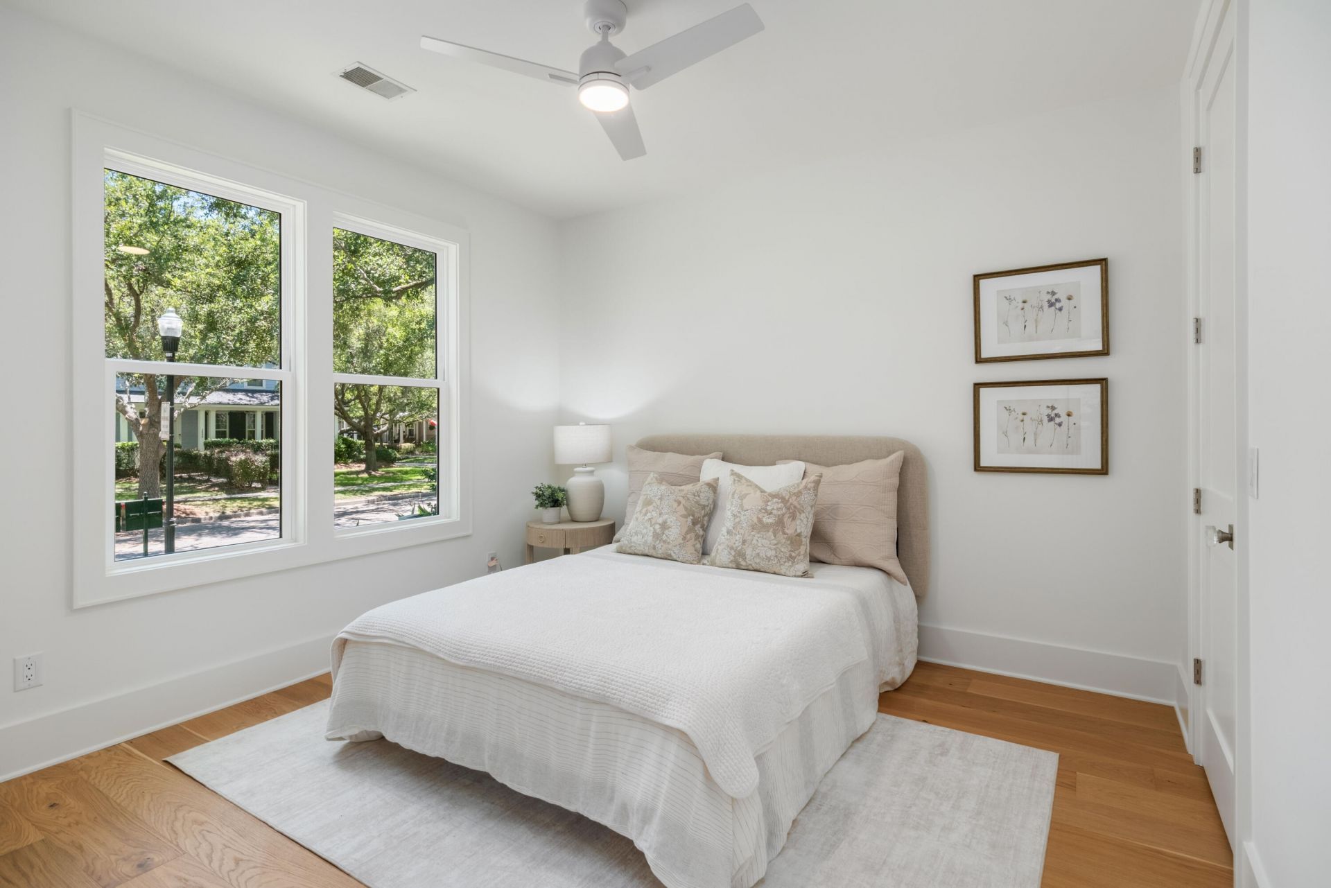 1403 Elfe Street Photo 29
