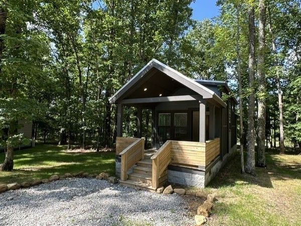 166 White Oak Court , Monteagle, TN 37356