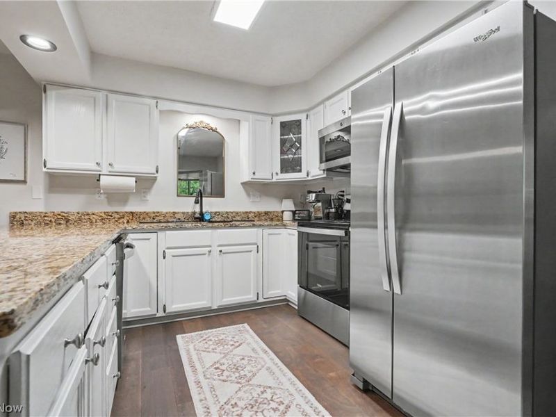 162 Lake Terrace Drive, Munroe Falls, OH 44262 Photo 13