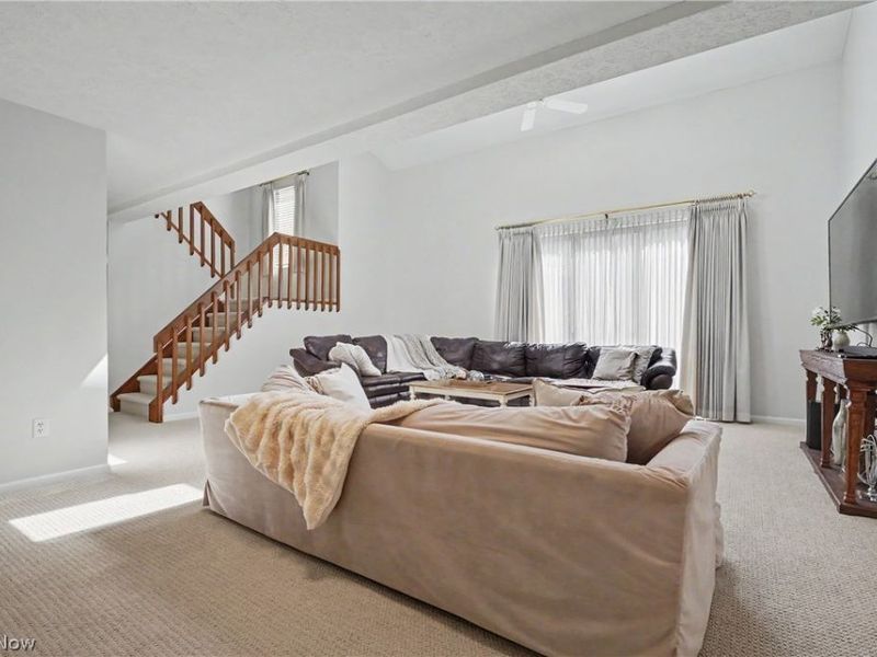 162 Lake Terrace Drive, Munroe Falls, OH 44262 Photo 5