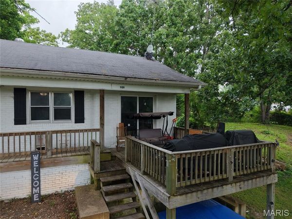 909 Patton Avenue , Cabool, MO 65689