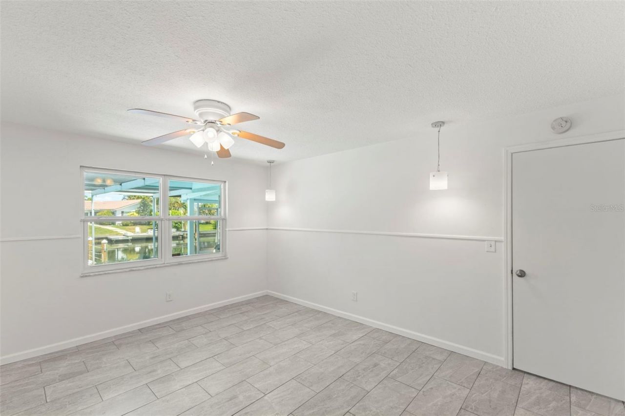 4960 Dover Street Ne, Saint Petersburg, FL 33703 Photo