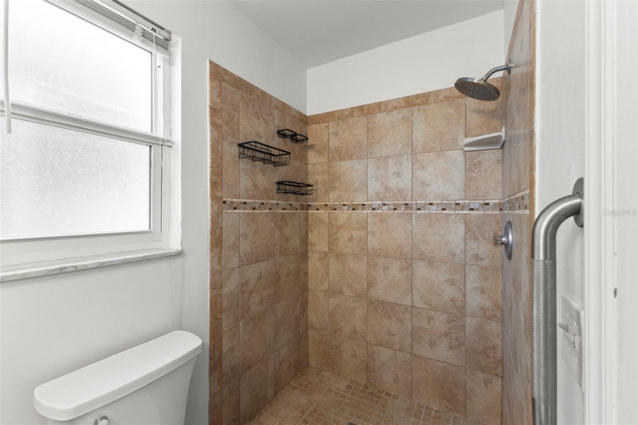 4960 Dover Street Ne, Saint Petersburg, FL 33703 Photo