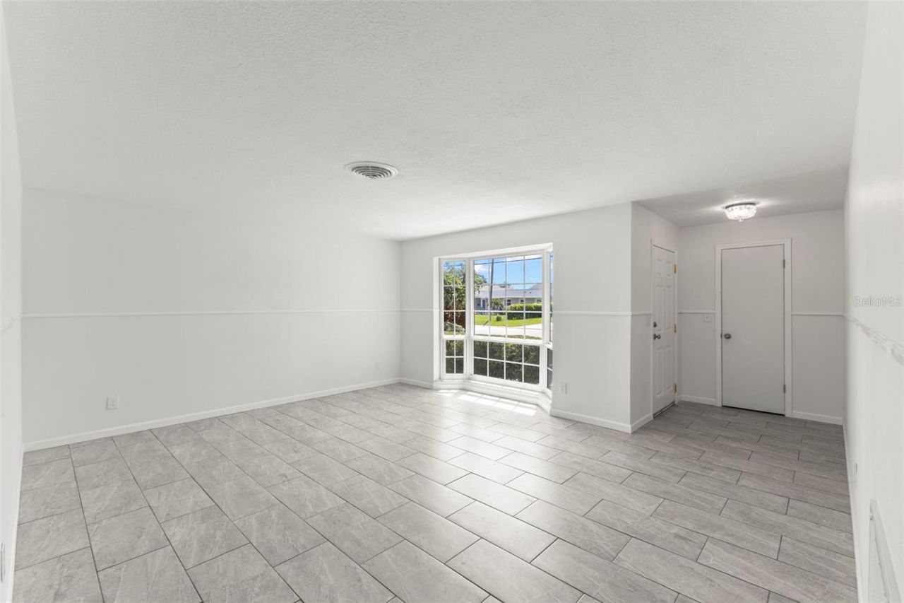 4960 Dover Street Ne, Saint Petersburg, FL 33703 Photo
