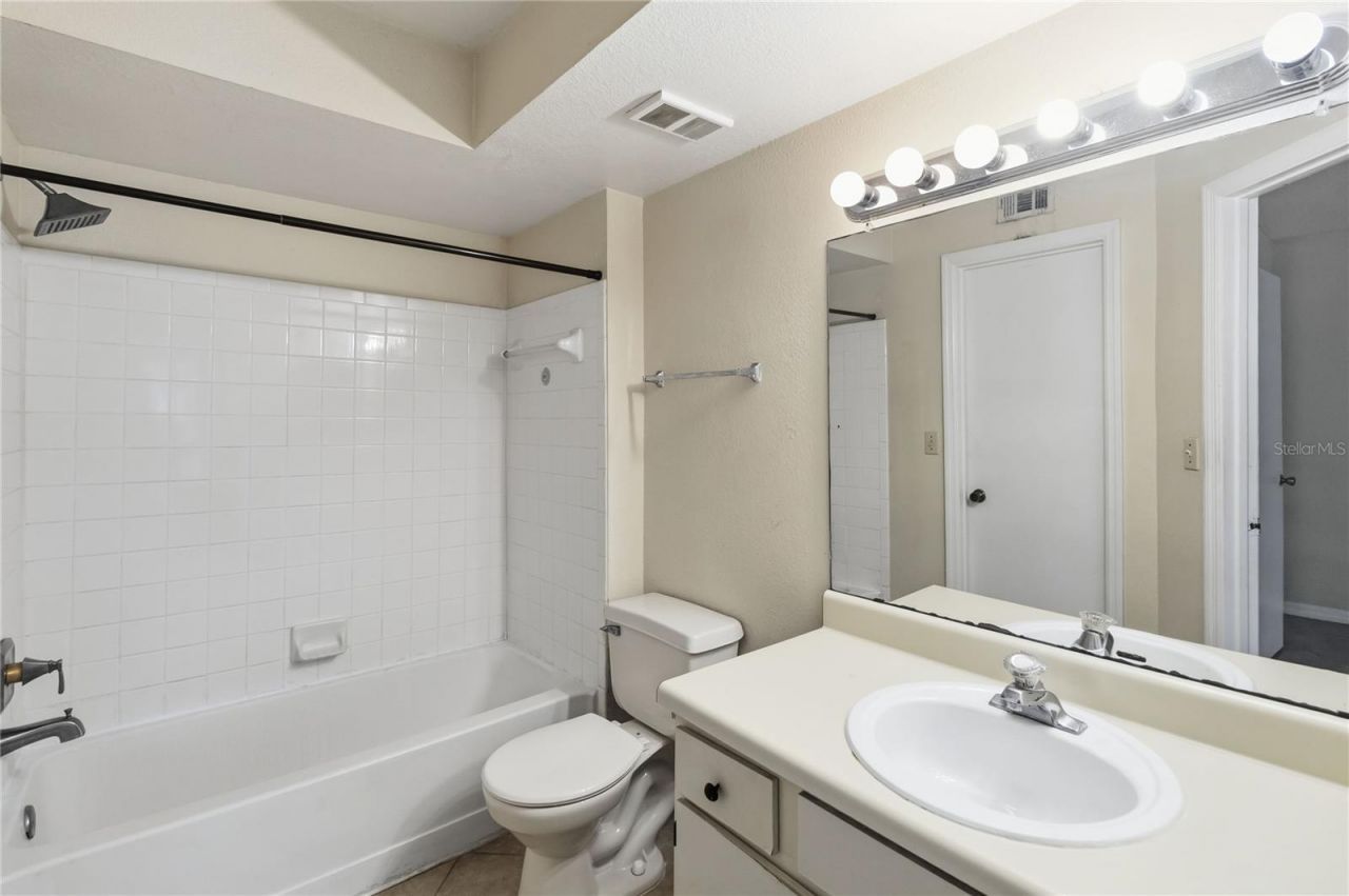 4572 Commander Drive , Unit 1227, Orlando, FL 32822 Photo