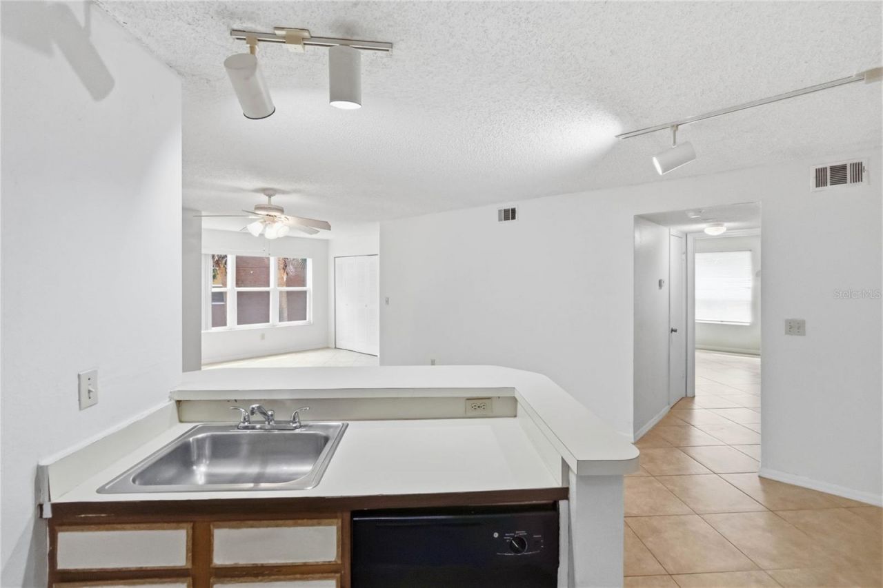 4572 Commander Drive , Unit 1227, Orlando, FL 32822 Photo
