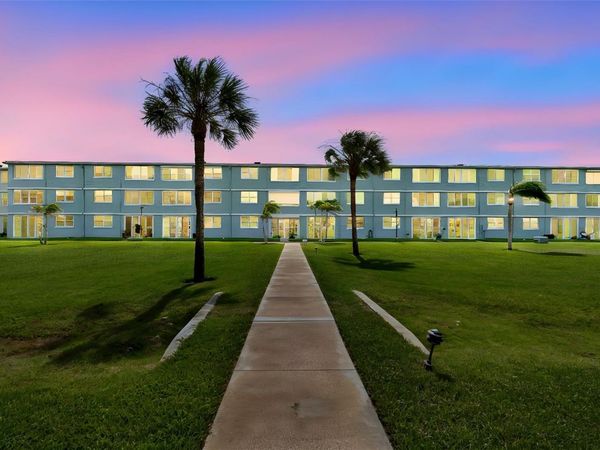 4715 BAY STREET NE, Unit 223, ST PETERSBURG, FL 33703