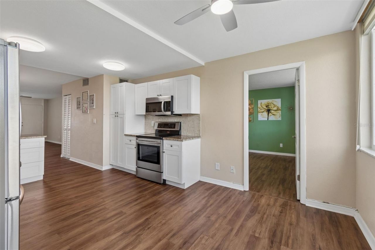 4715 Bay Street Ne, Unit 223, Saint Petersburg, FL 33703 Photo