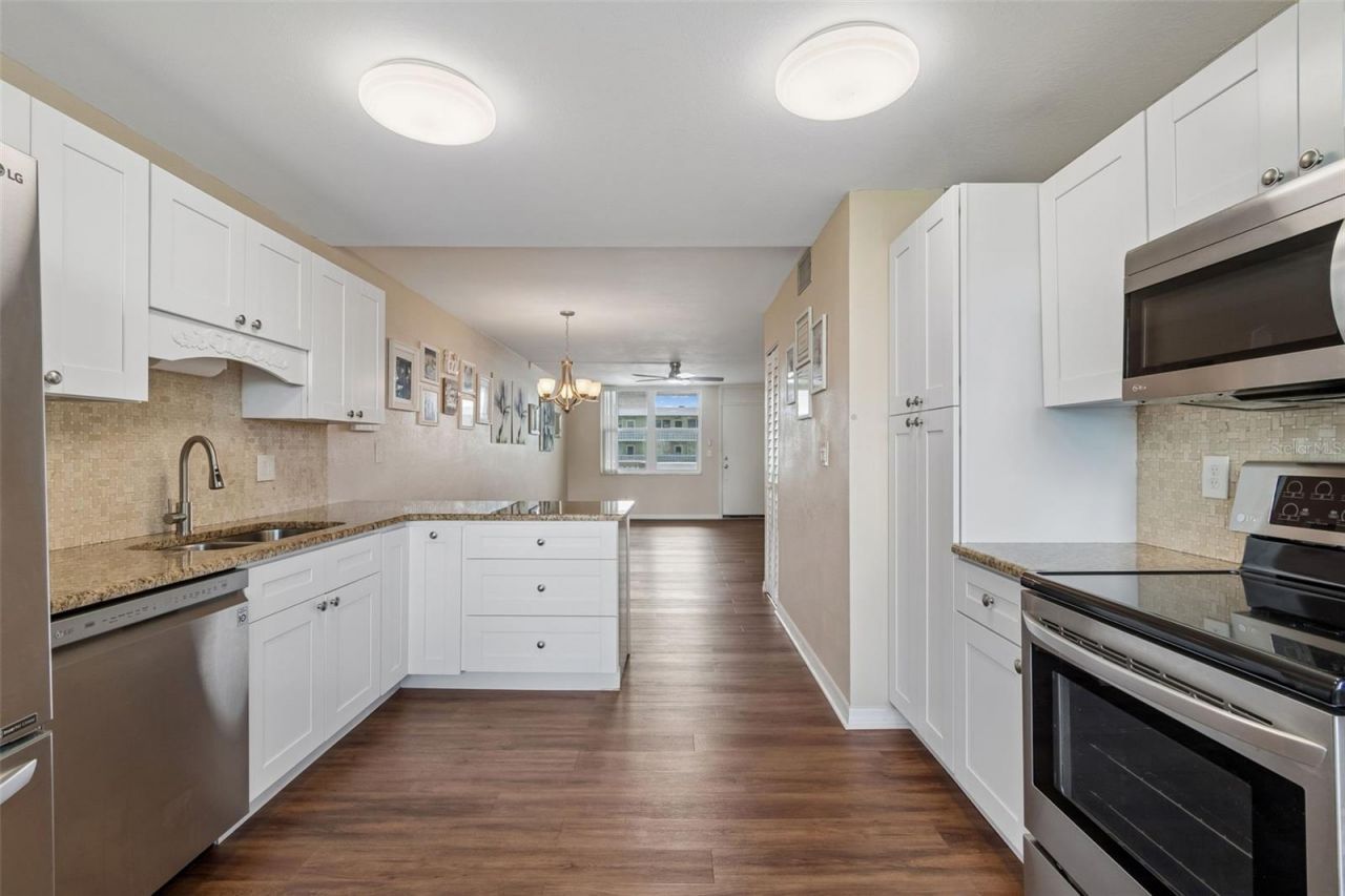 4715 Bay Street Ne, Unit 223, Saint Petersburg, FL 33703 Photo
