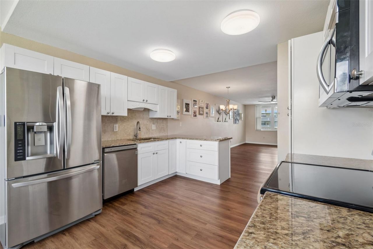 4715 Bay Street Ne, Unit 223, Saint Petersburg, FL 33703 Photo