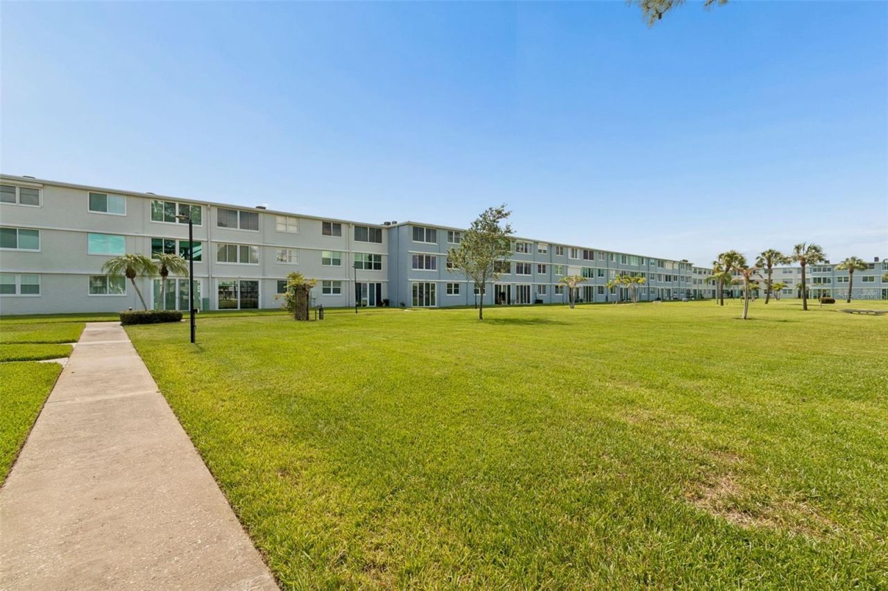 4715 Bay Street Ne, Unit 223, Saint Petersburg, FL 33703 Photo