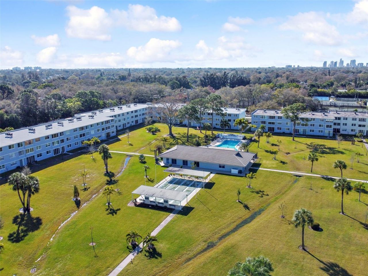 4715 Bay Street Ne, Unit 223, Saint Petersburg, FL 33703 Photo