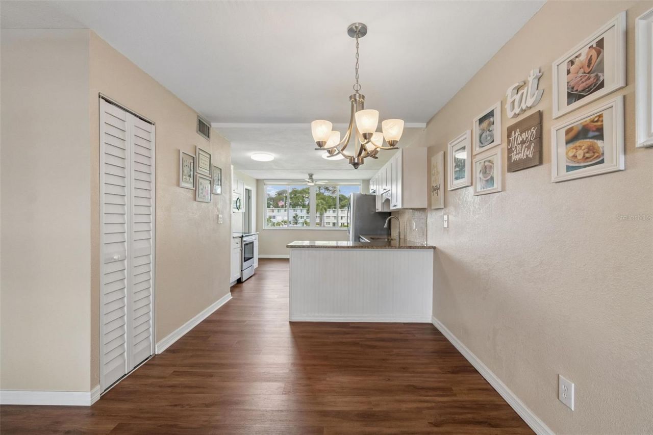4715 Bay Street Ne, Unit 223, Saint Petersburg, FL 33703 Photo