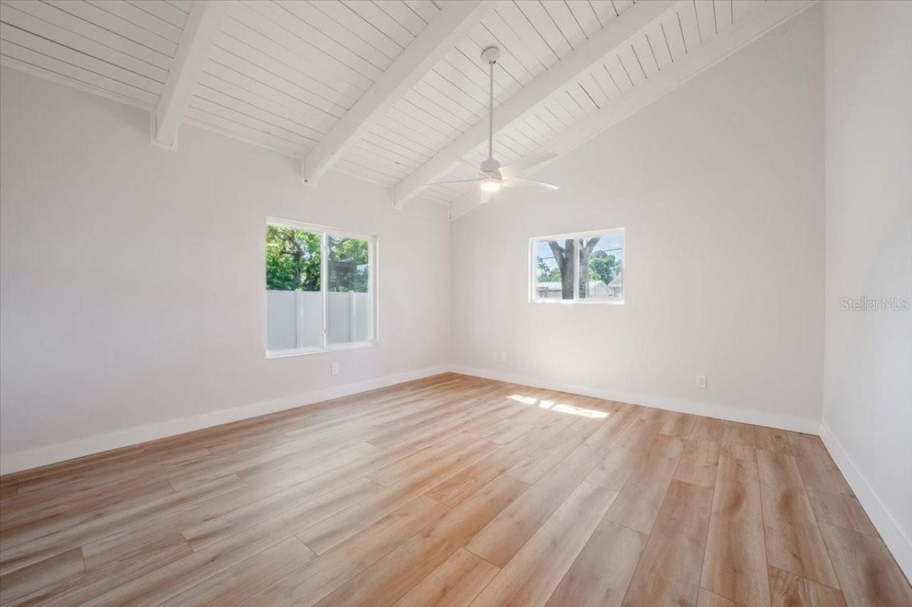 8452 6th Street N, Saint Petersburg, FL 33702 Photo