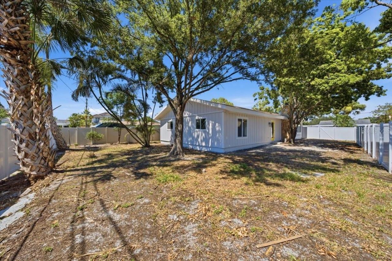 8452 6th Street N, Saint Petersburg, FL 33702 Photo
