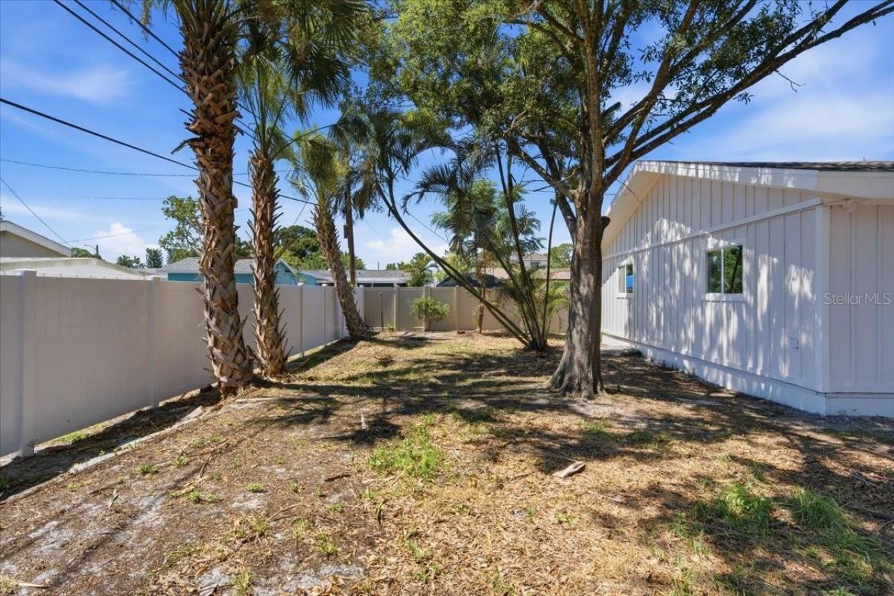 8452 6th Street N, Saint Petersburg, FL 33702 Photo