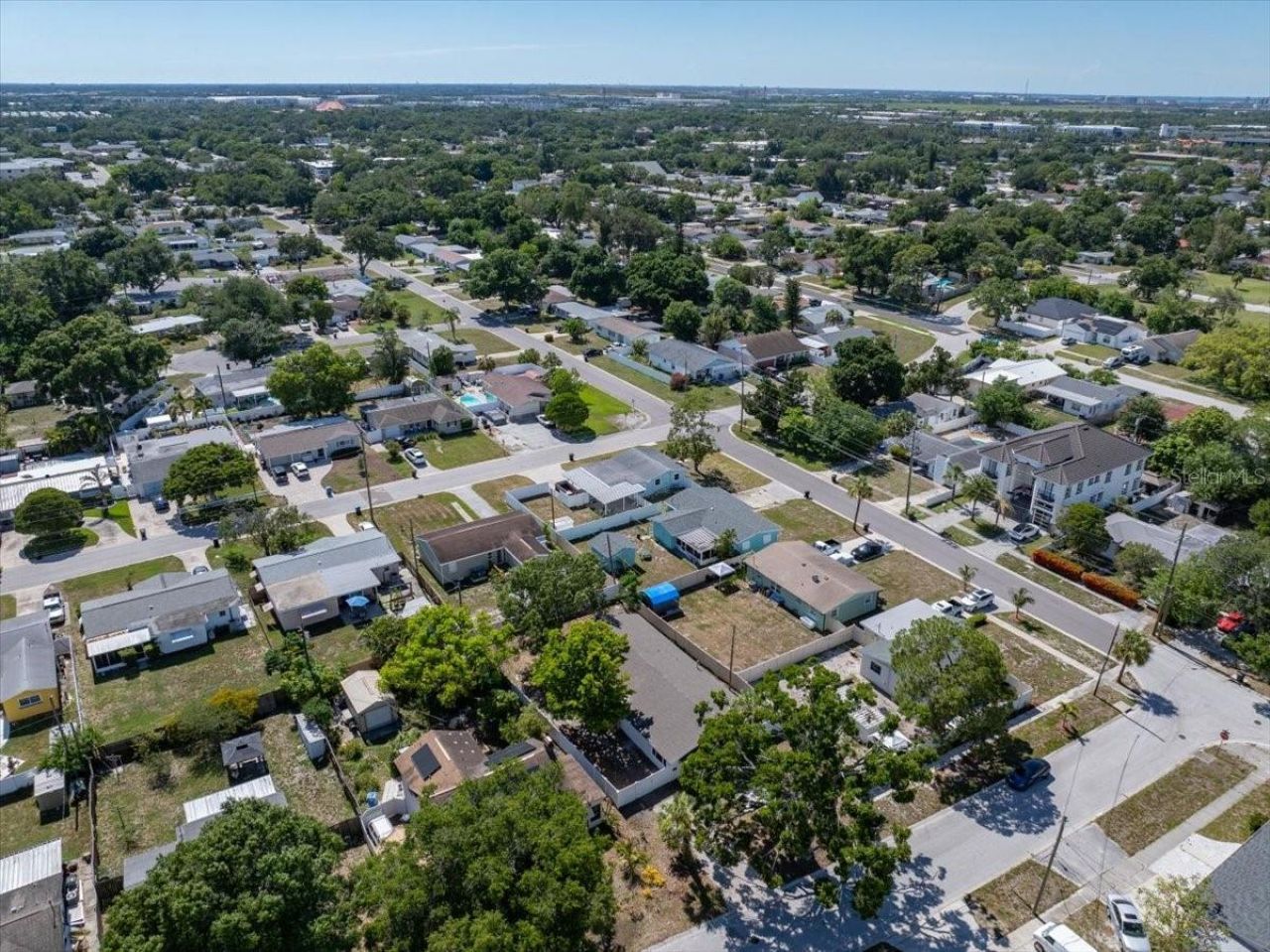 8452 6th Street N, Saint Petersburg, FL 33702 Photo