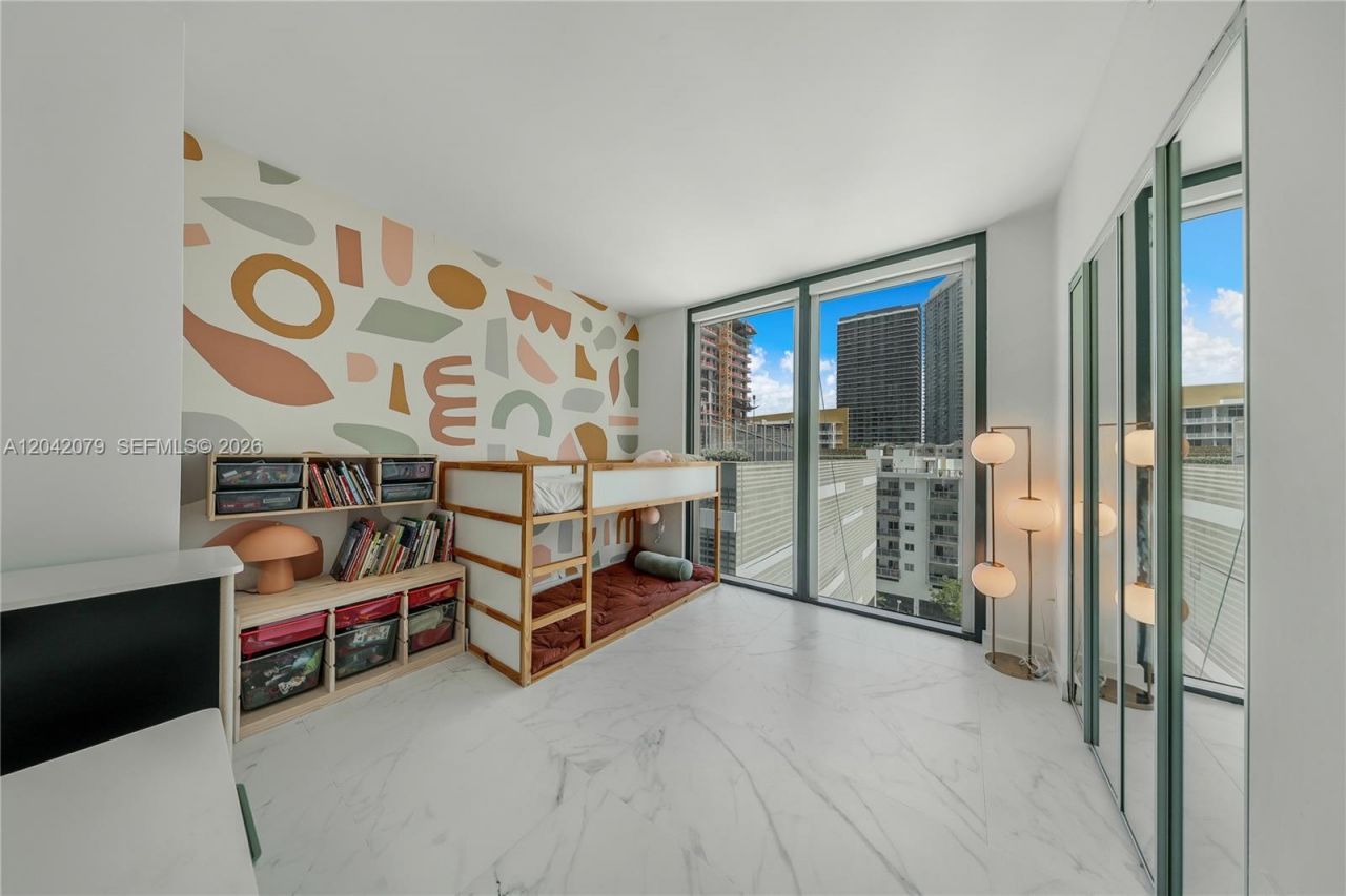 460 NE 28th St , Unit 701, Miami, FL 33137 Photo