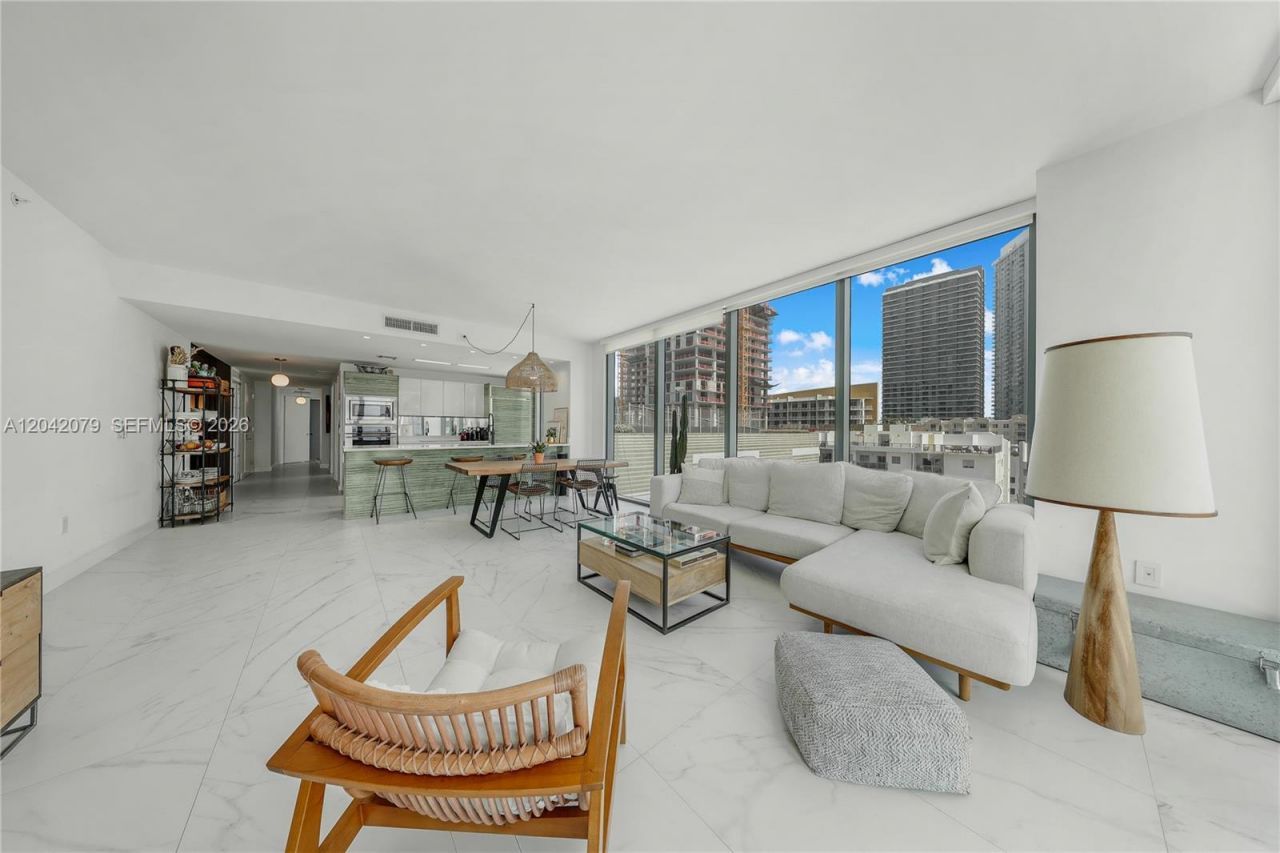 460 NE 28th St , Unit 701, Miami, FL 33137 Photo