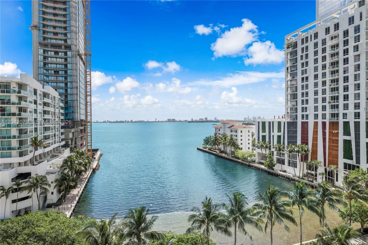 460 NE 28th St , Unit 701, Miami, FL 33137 Photo
