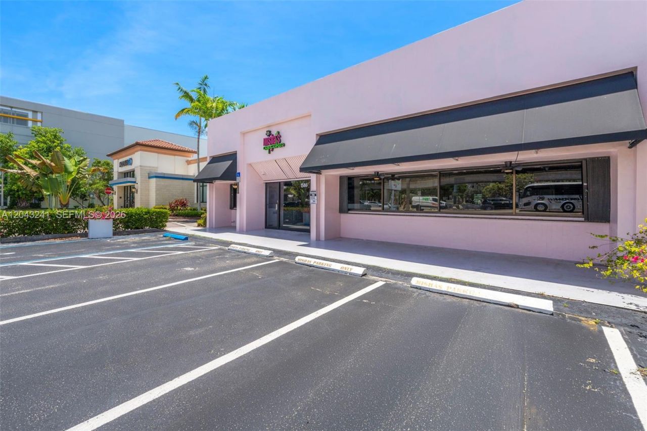 1586 S Dixie Hwy, Coral Gables, FL 33146 Photo