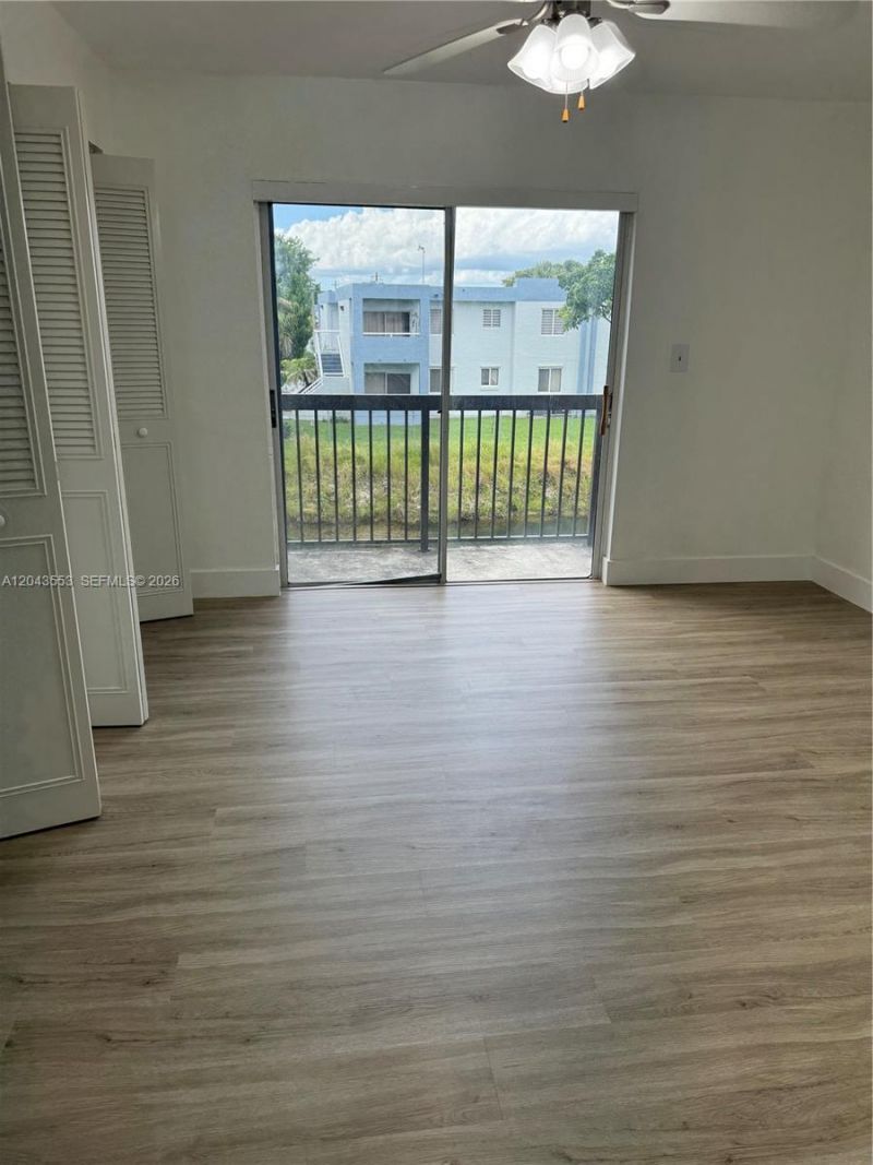 6250 SW 130th Ave, Unit 702, Miami, FL 33183 Photo