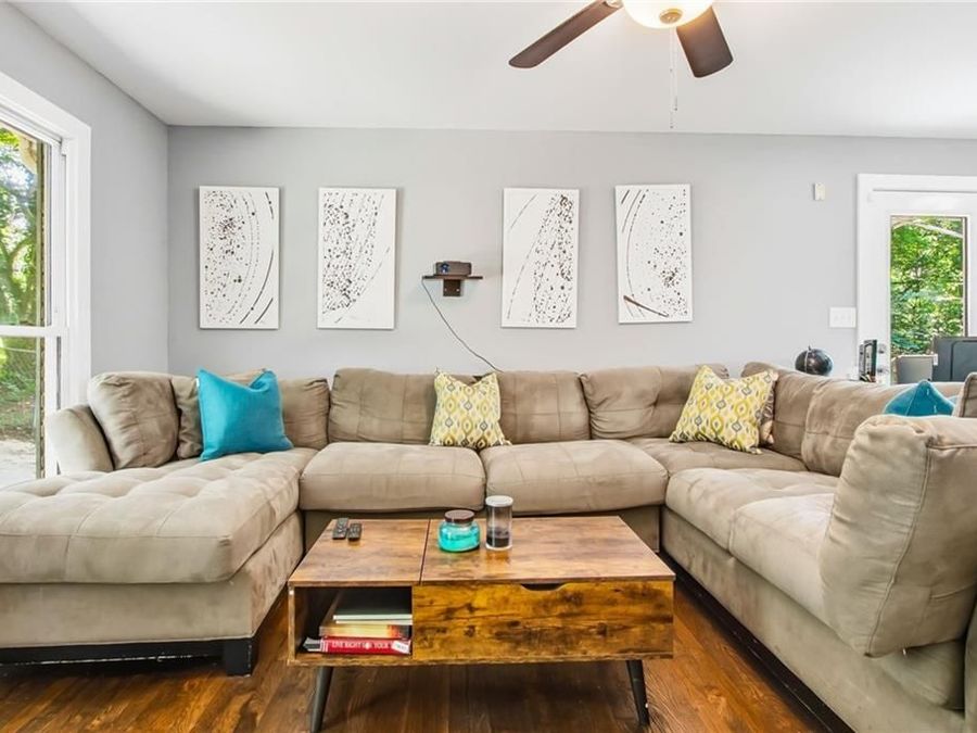 Property Image 4