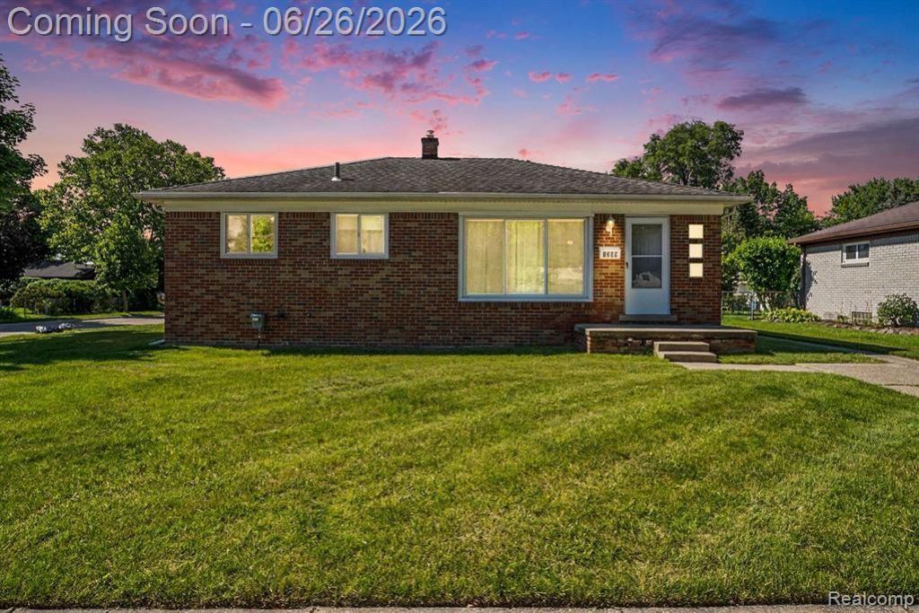 1209 Massoit Road, Clawson, MI 48017 Main Photo