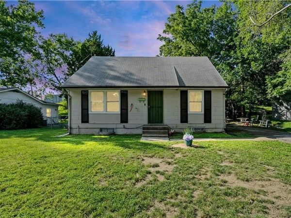 7406 S PARK Road, Kansas City, MO 64129