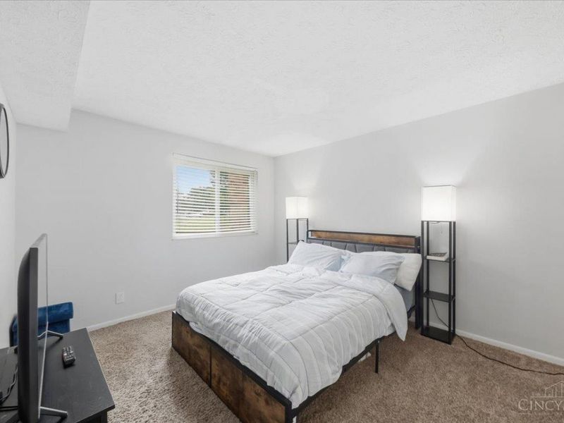 5983 Meadowcreek Drive, Unit 4, Milford, OH 45150 Photo 17