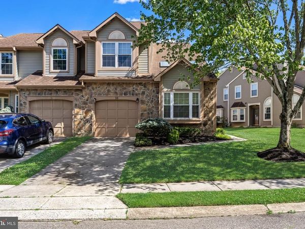 16 EDDLEWOOD PLACE, MOUNT LAUREL, NJ 08054