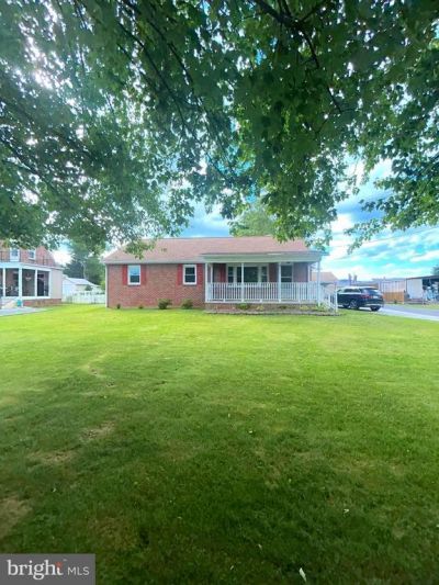 211 W MAIN STREET , FAIRFIELD, PA 17320