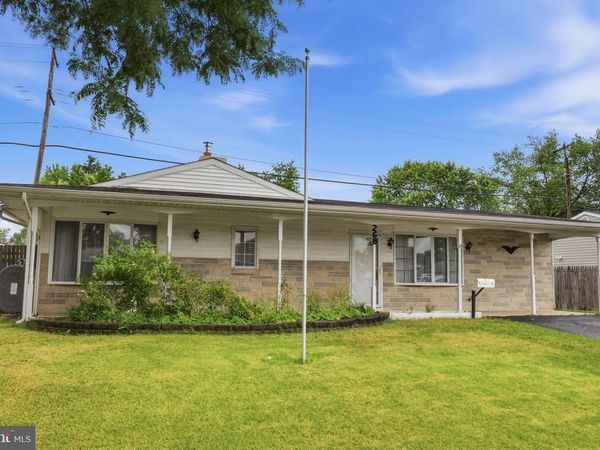 268 BLUE RIDGE DRIVE , LEVITTOWN, PA 19057