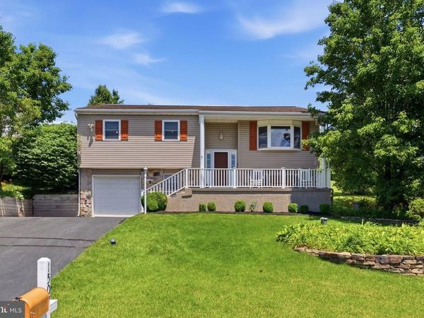 1507 OAKDALE DRIVE, POTTSTOWN, PA 19464