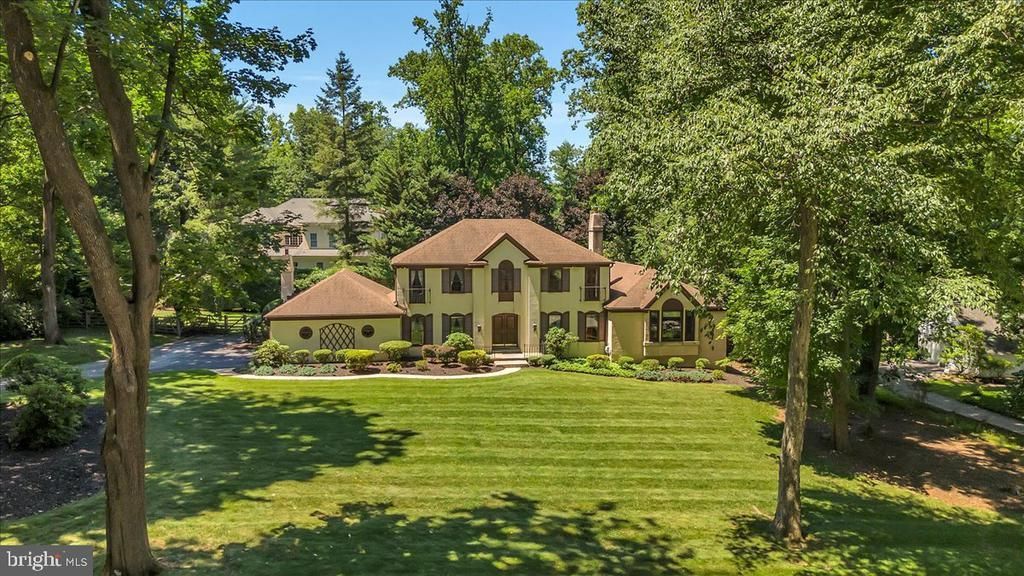 4 CLAYTON PLACE , NEWTOWN SQUARE, PA 19073