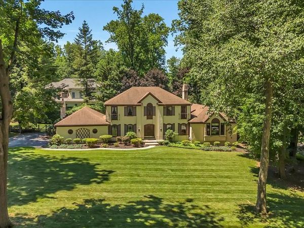 4 CLAYTON PLACE , NEWTOWN SQUARE, PA 19073