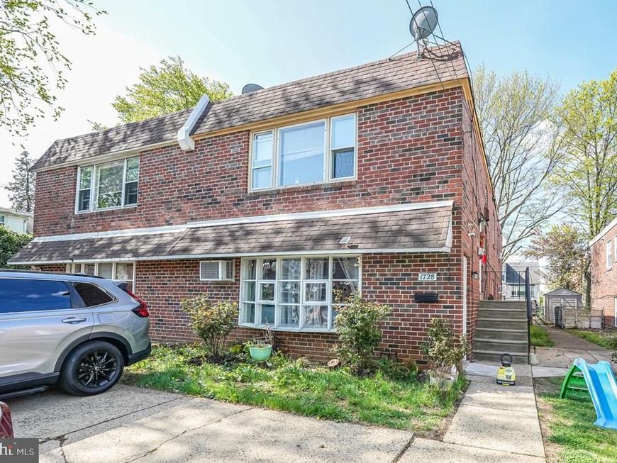 1728 Borbeck Avenue, Philadelphia, PA 19111 Main Photo