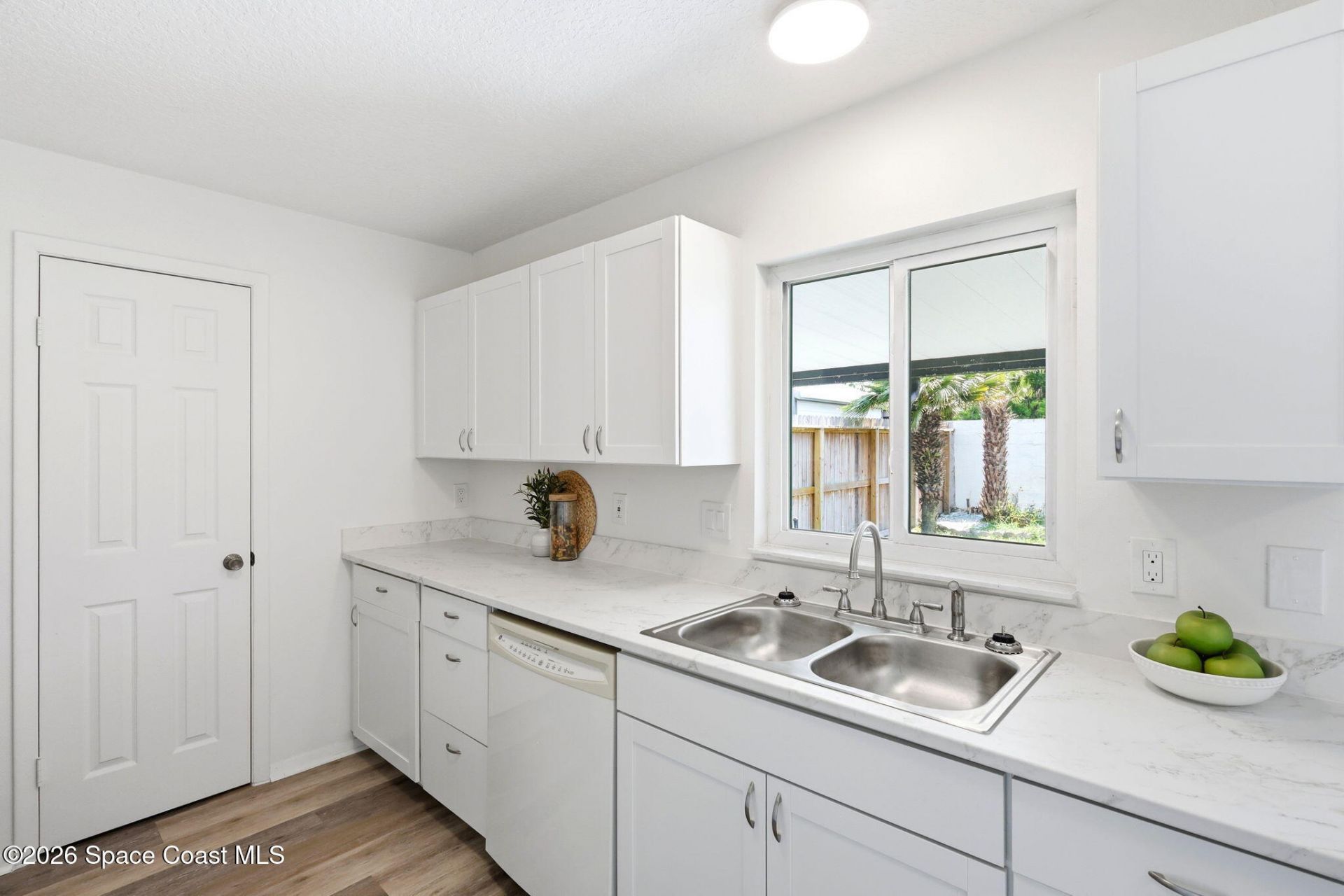 502 Sea Hawk Court, Edgewater, FL 32141 Photo